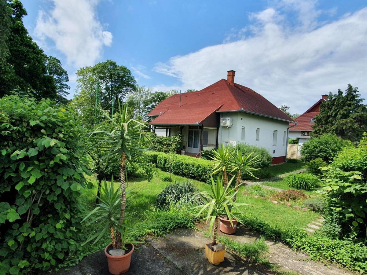 Fagreci Villa Balatonmariafurdo Exterior photo